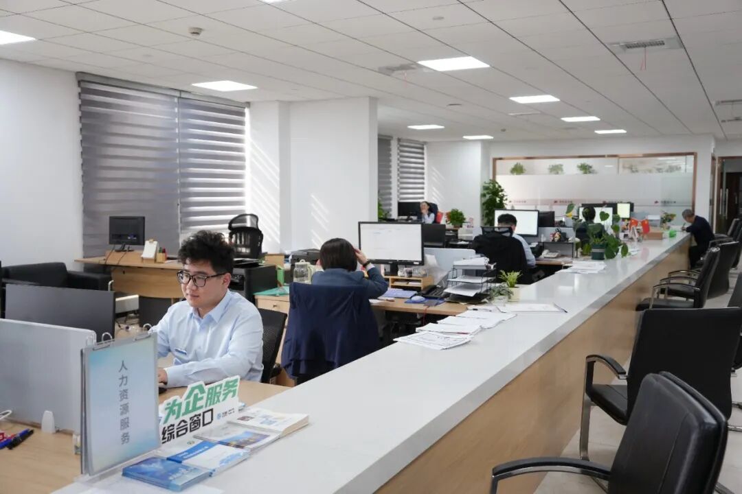 青浦持續升級“一站式”服務功能，金融信息服務咨詢提檔增效