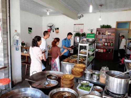 悅來鎮聯合市監所開展餐飲服務單位食品衛生和消防安全檢查