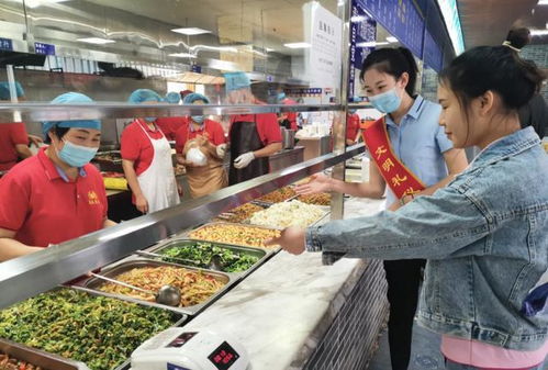 鄭大二附院營養(yǎng)食堂喜獲 餐飲服務食品安全示范店 榮譽稱號